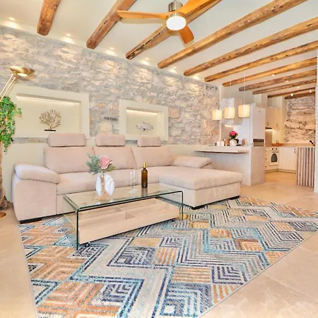 Villasonboard Rock Villa 3 Bed, 3 Bath, Jacuzzi, Seaside Ermioni Exterior photo