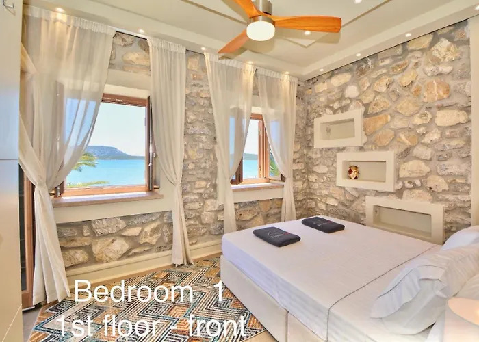 Villasonboard Rock Villa 3 Bed, 3 Bath, Jacuzzi, Seaside Ermioni