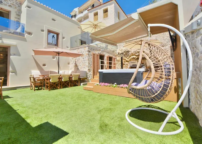 Villasonboard Rock Villa 3 Bed, 3 Bath, Jacuzzi, Seaside Ermioni